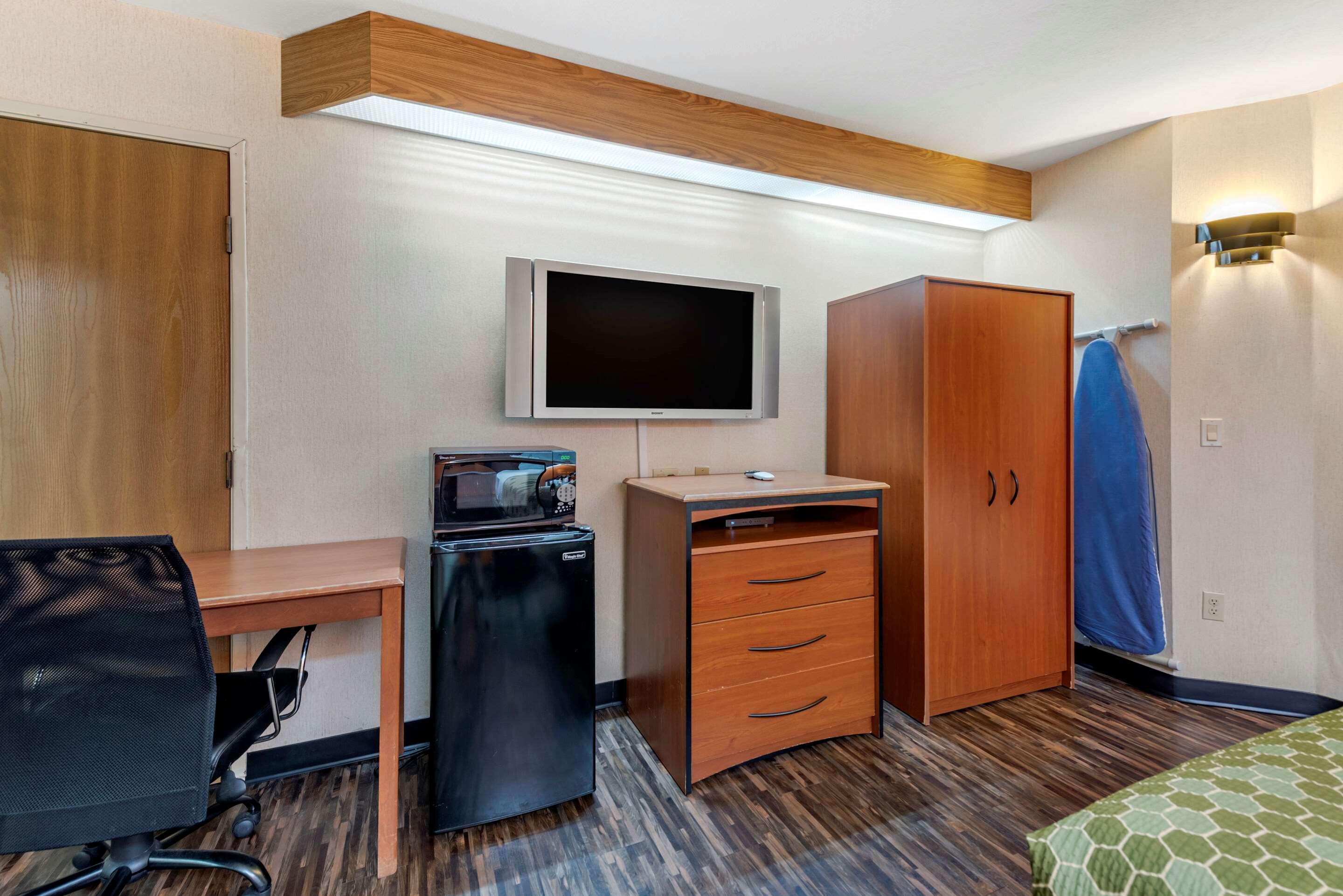 Econo Lodge North Academy Colorado Springs Extérieur photo