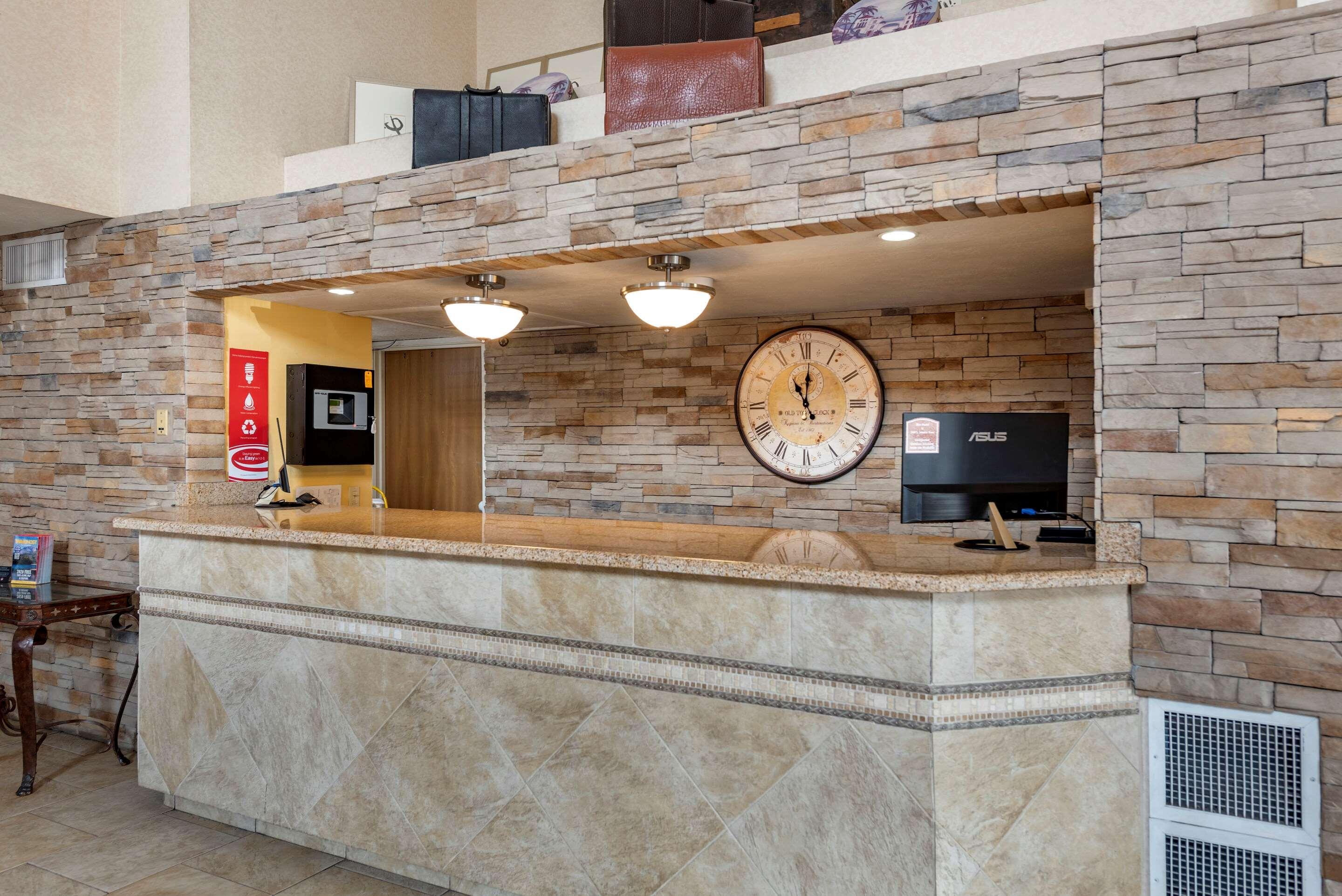 Econo Lodge North Academy Colorado Springs Extérieur photo