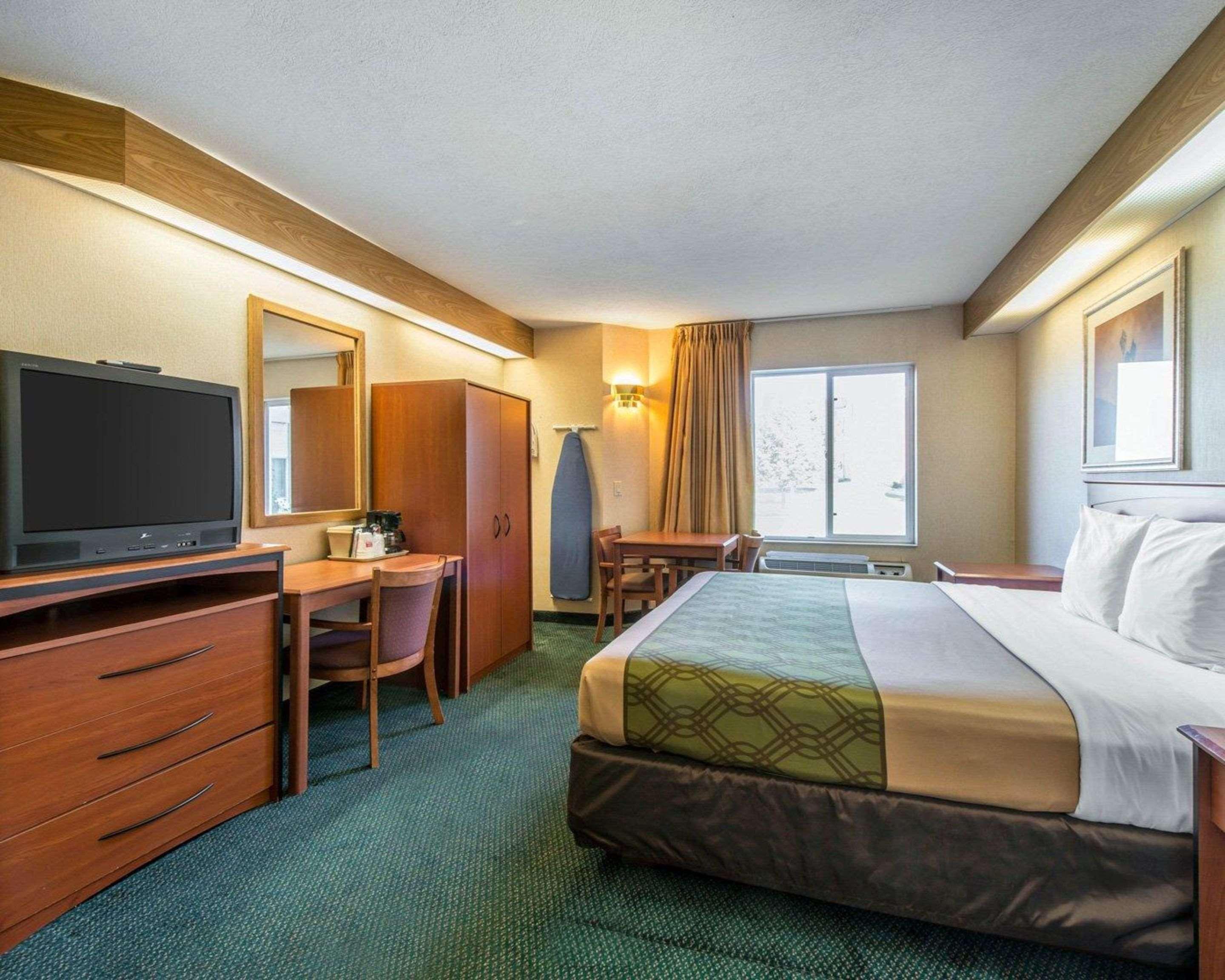 Econo Lodge North Academy Colorado Springs Extérieur photo